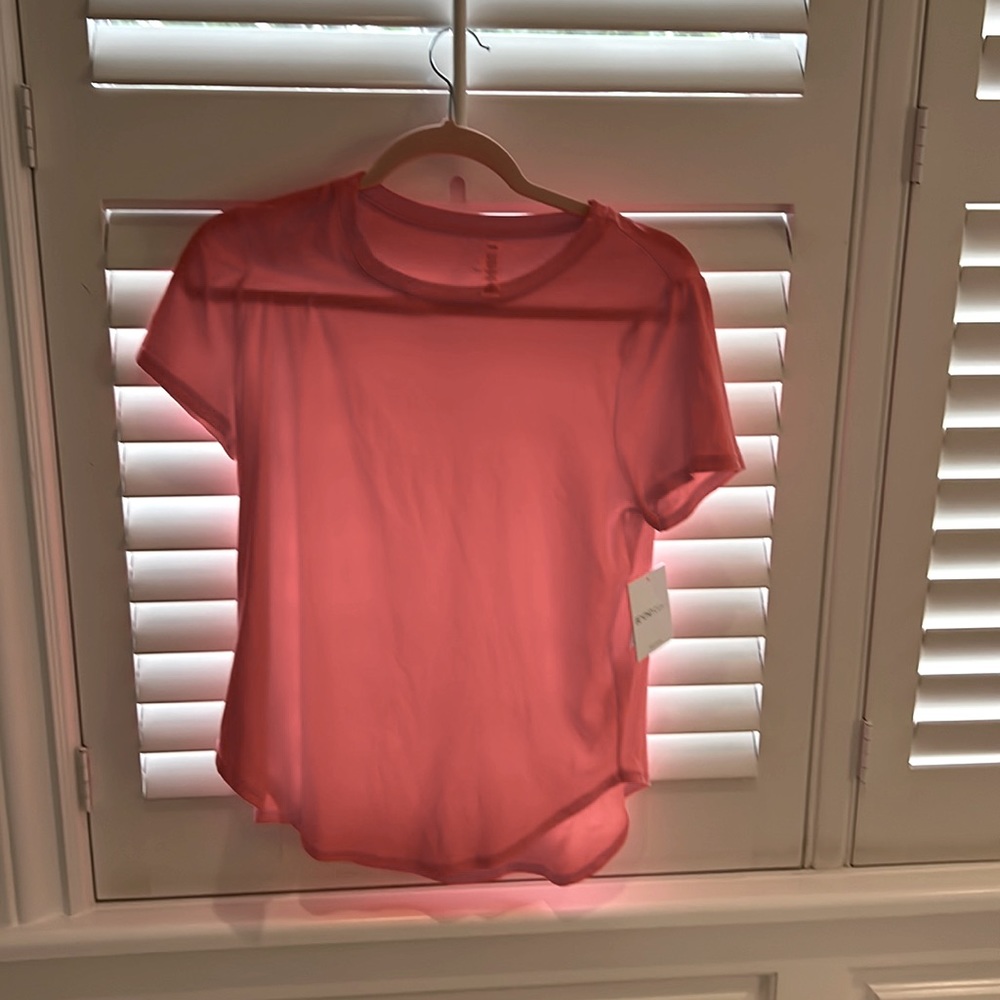 Beyond Yoga workout top. Super soft and stretchy